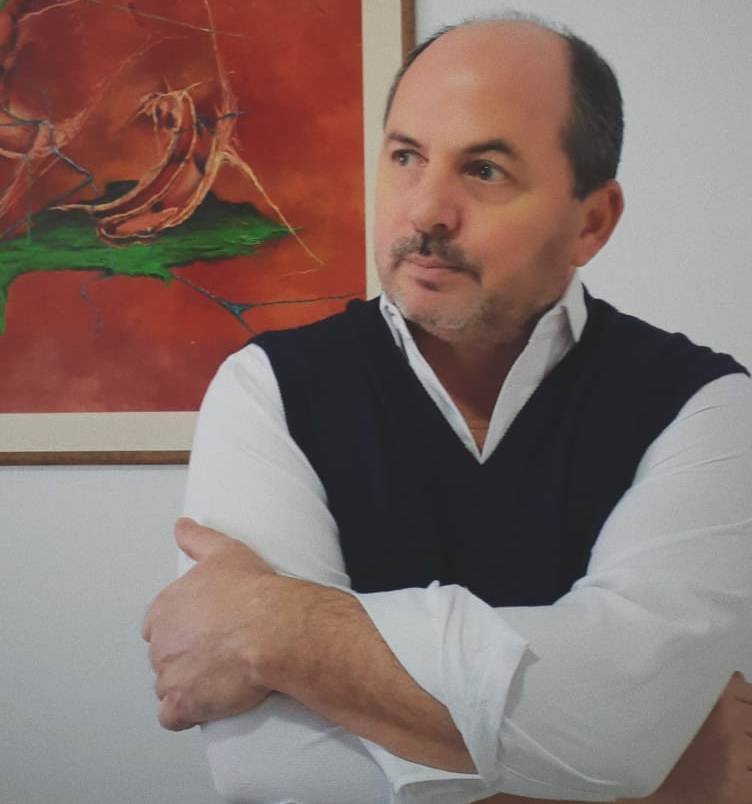 Dr. Julio Collado