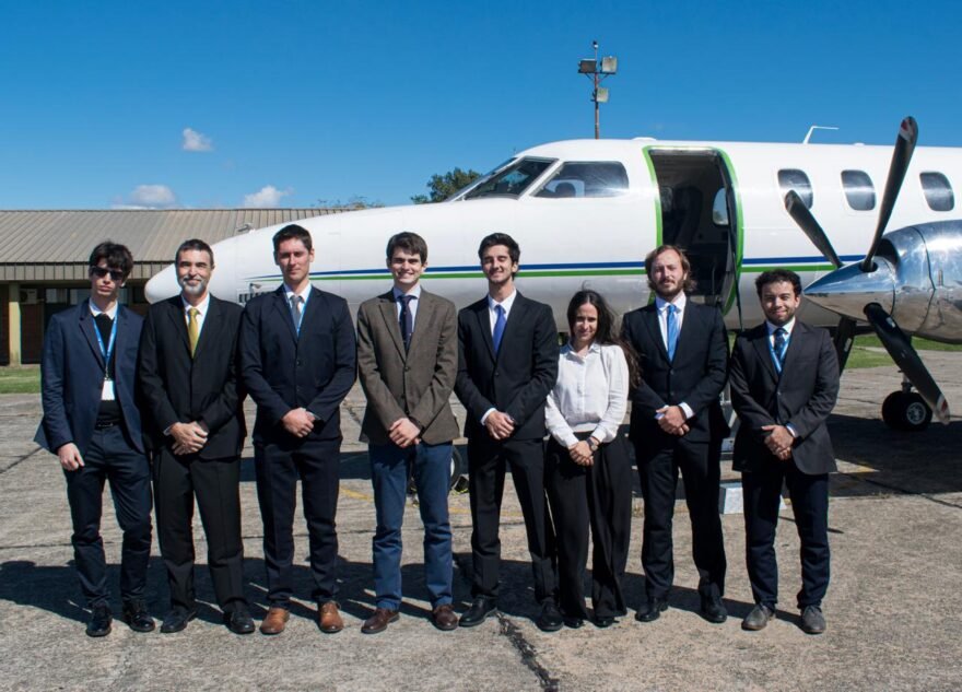 Humming Airways sobrevuela el mercado