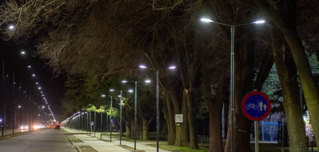 Estrenan la iluminación led peatonal