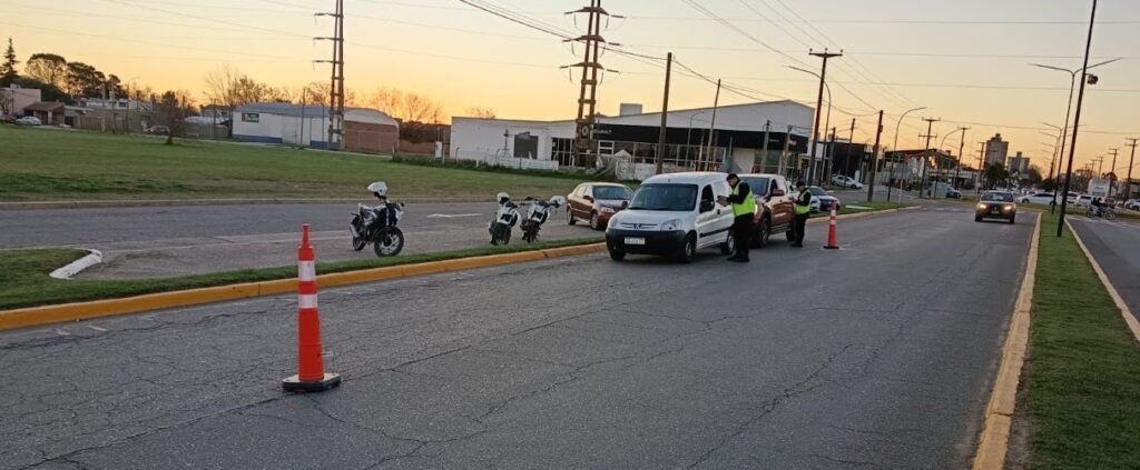Secuestran ocho motos y tres autos